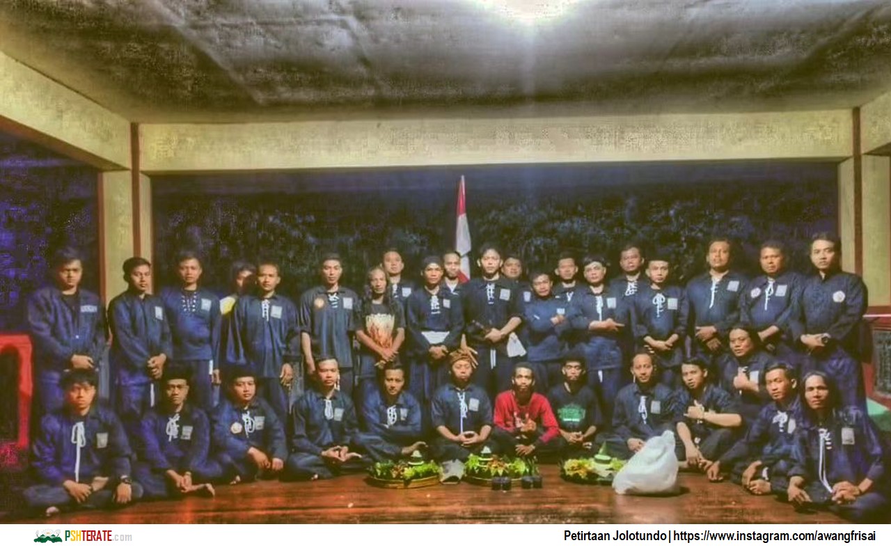 Petirtaan Jolotundo: Keajaiban Sejarah dan Spiritualitas di Jawa Timur